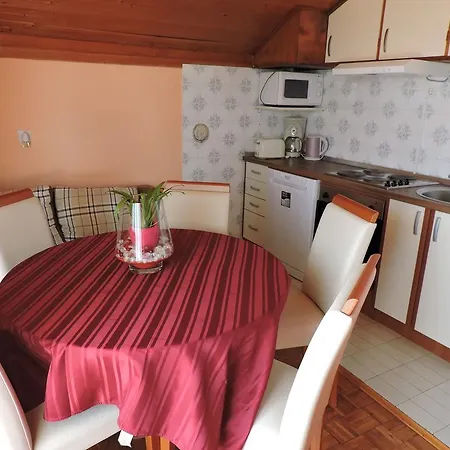 Sandra Apartment *
