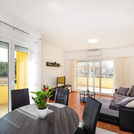 Sandra Apartament Turanj